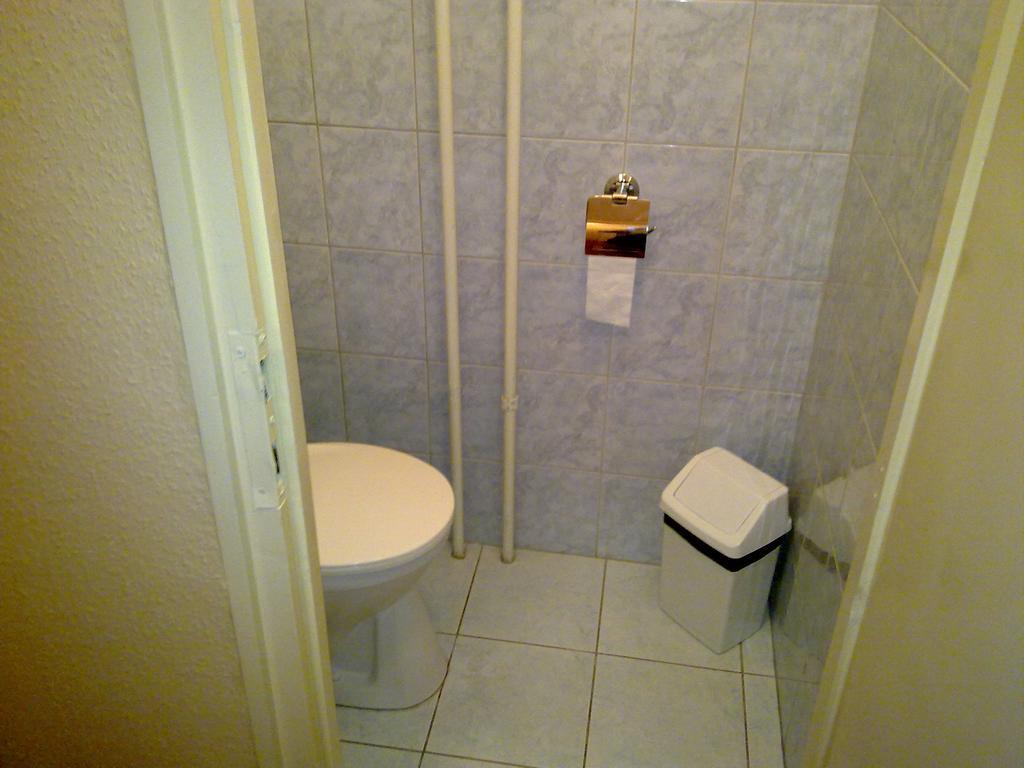 Eszterhazy Karoly Egyetem Hotel Егер Екстериор снимка